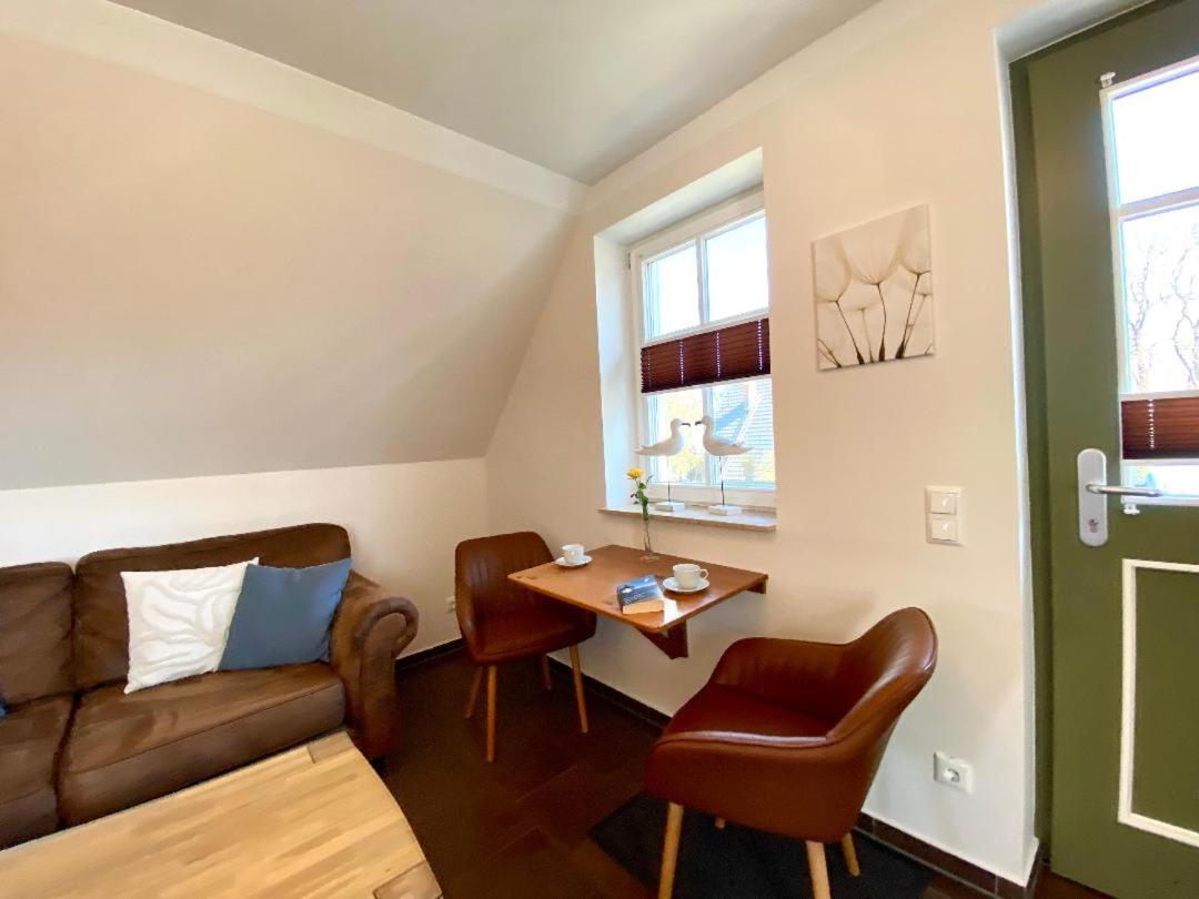 Die Kleine Ferienwohnung Prerow Bagian luar foto