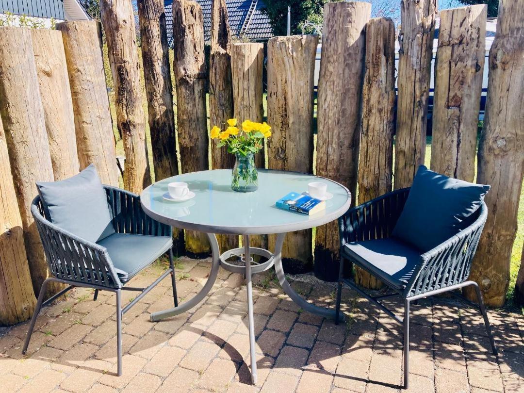 Die Kleine Ferienwohnung Prerow Bagian luar foto